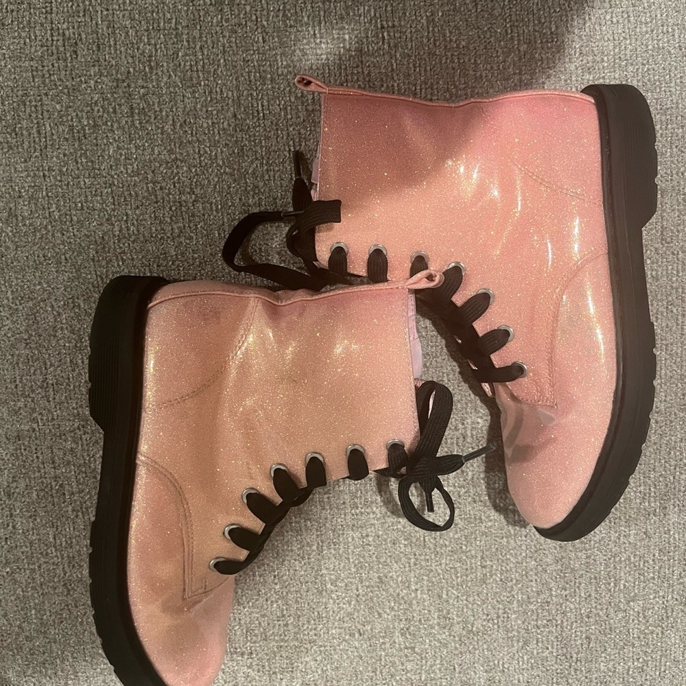 There Abouts Girls Pink Glittery Pink Shimmery boots with side zipper! Size 2M. - Picture 14 of 16